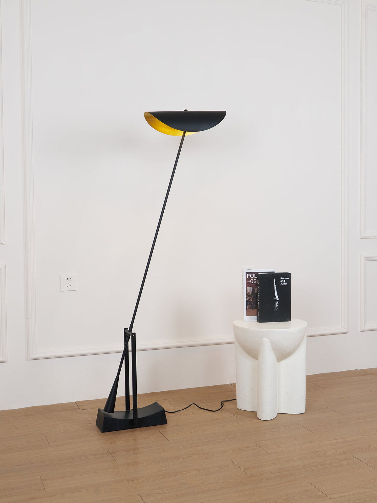 YIU - X Floor Lamp