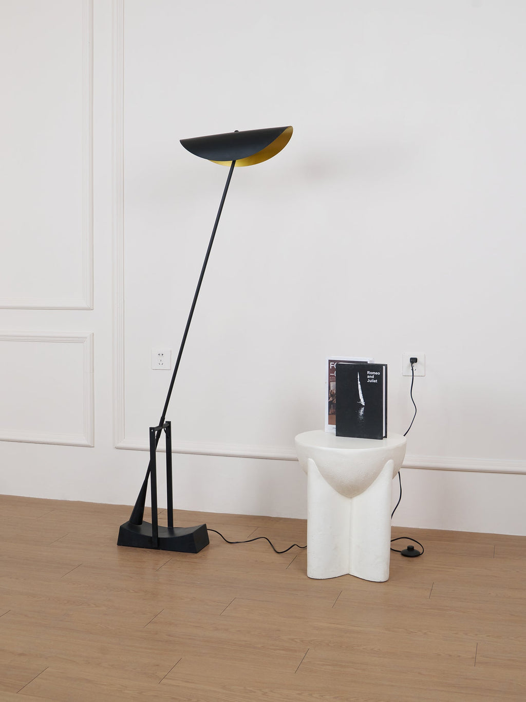 YIU - X Floor Lamp