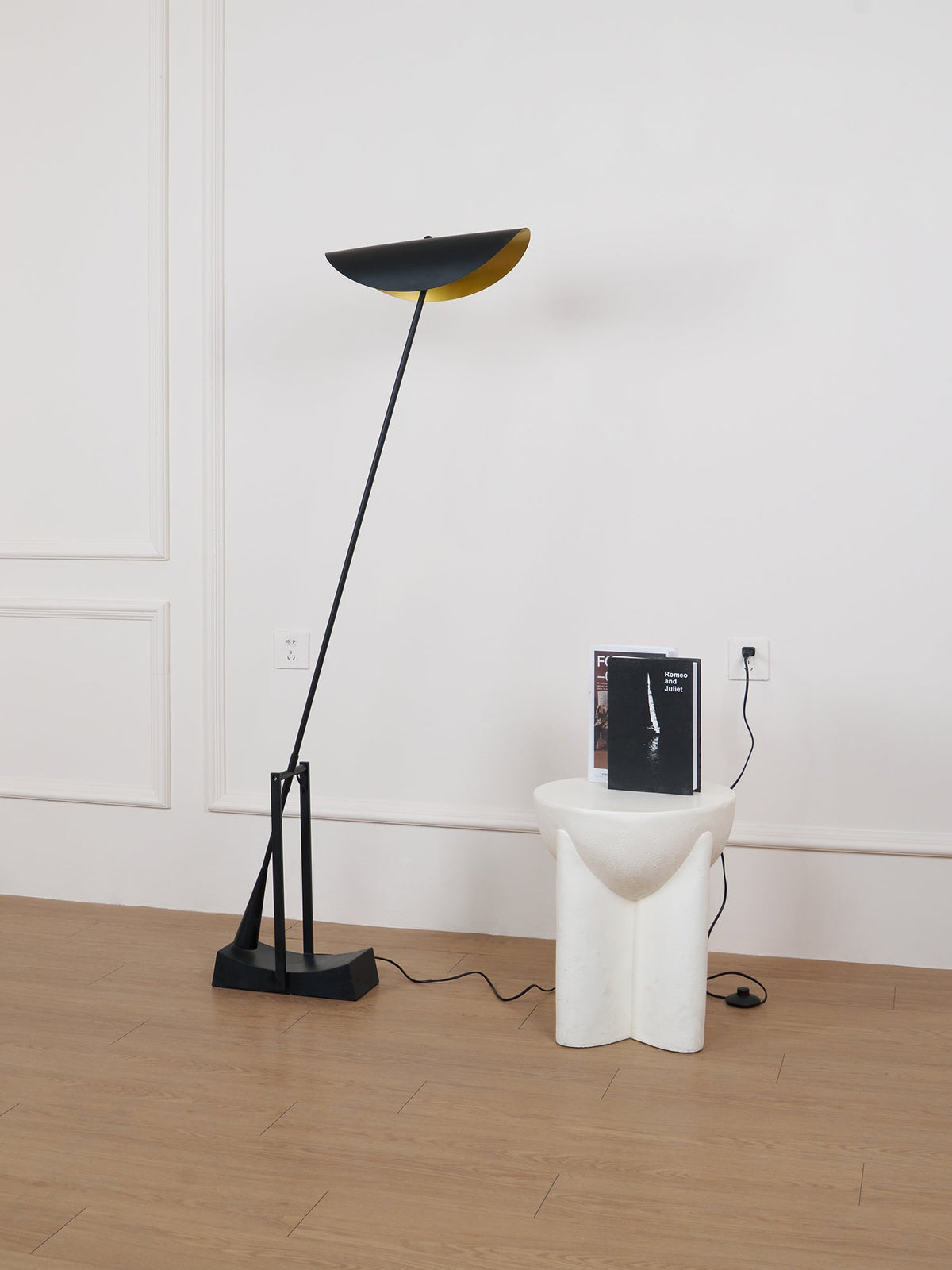 YIU - X Floor Lamp