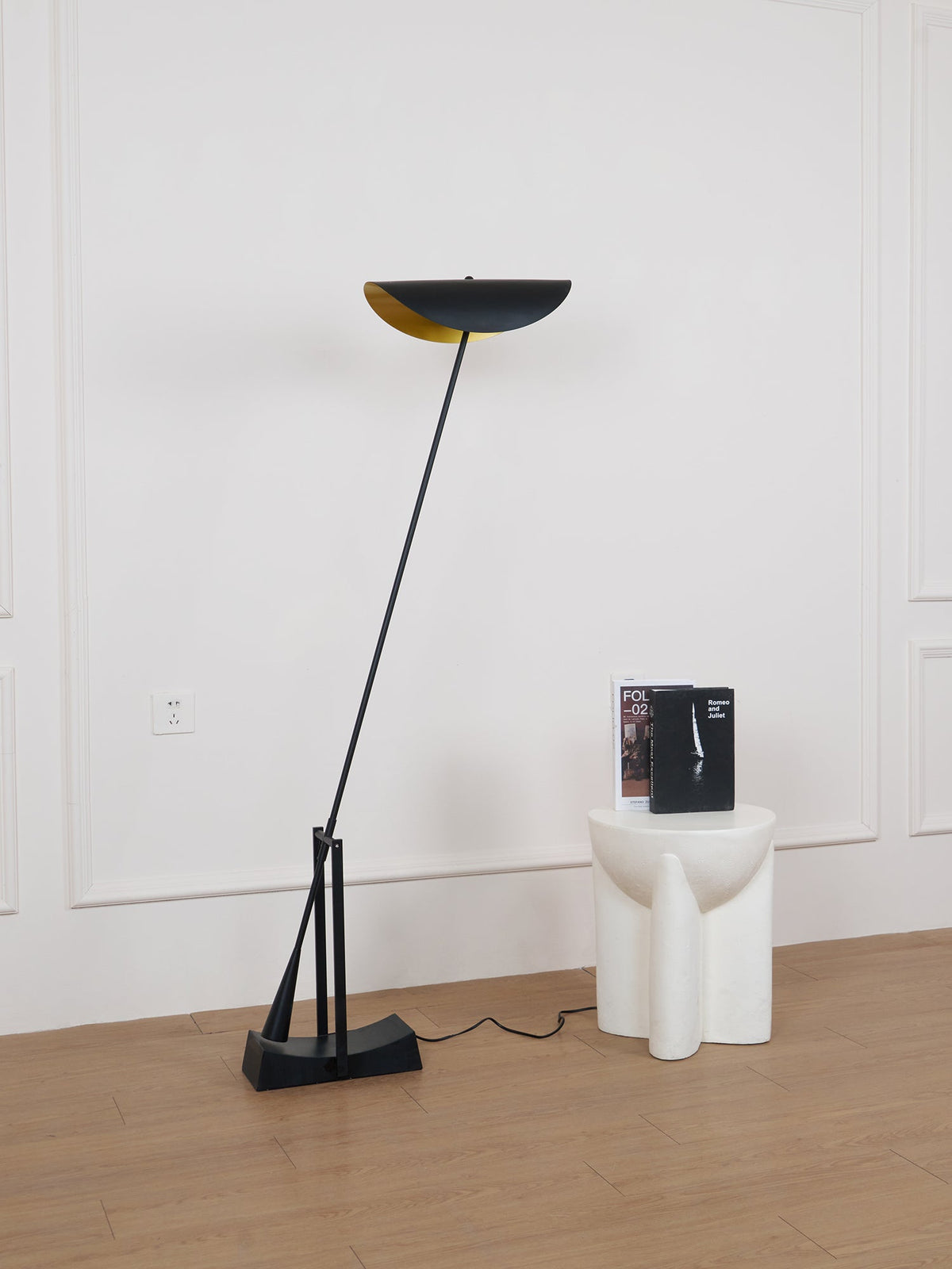 YIU - X Floor Lamp
