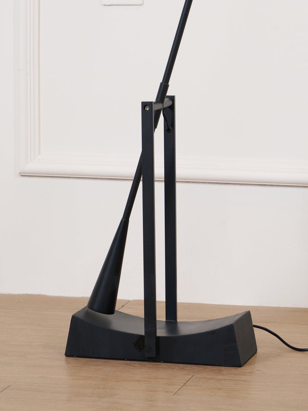 YIU - X Floor Lamp